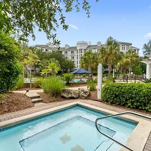 https://grand-sandestin-2210.hotels-destin.com